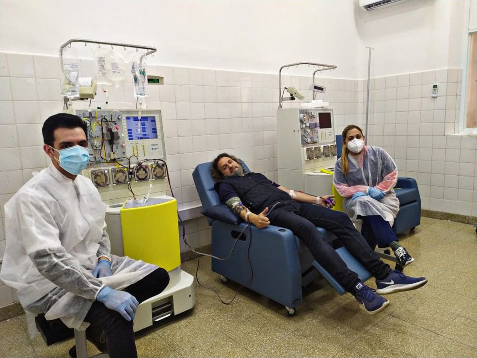 Quién es el hombre que donó plasma cinco veces y logró salvar varias vidas