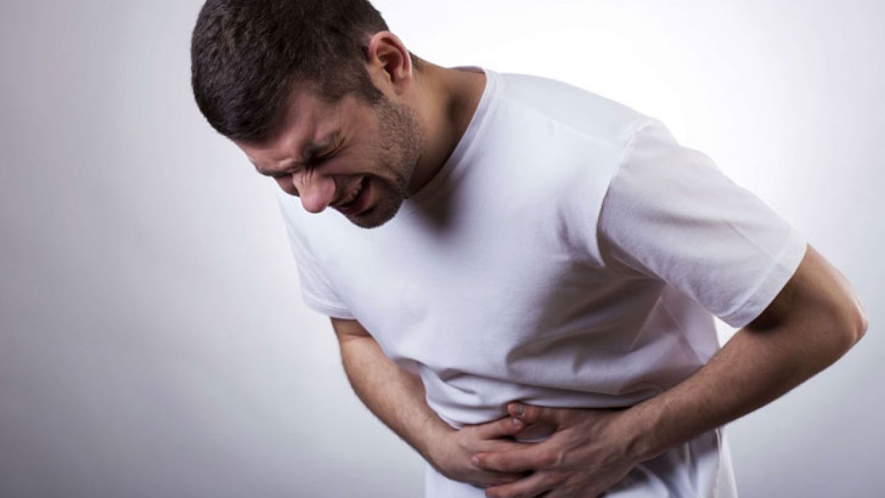 ¿Qué es una gastritis erosiva, el cuadro presentado por Alberto Fernández?