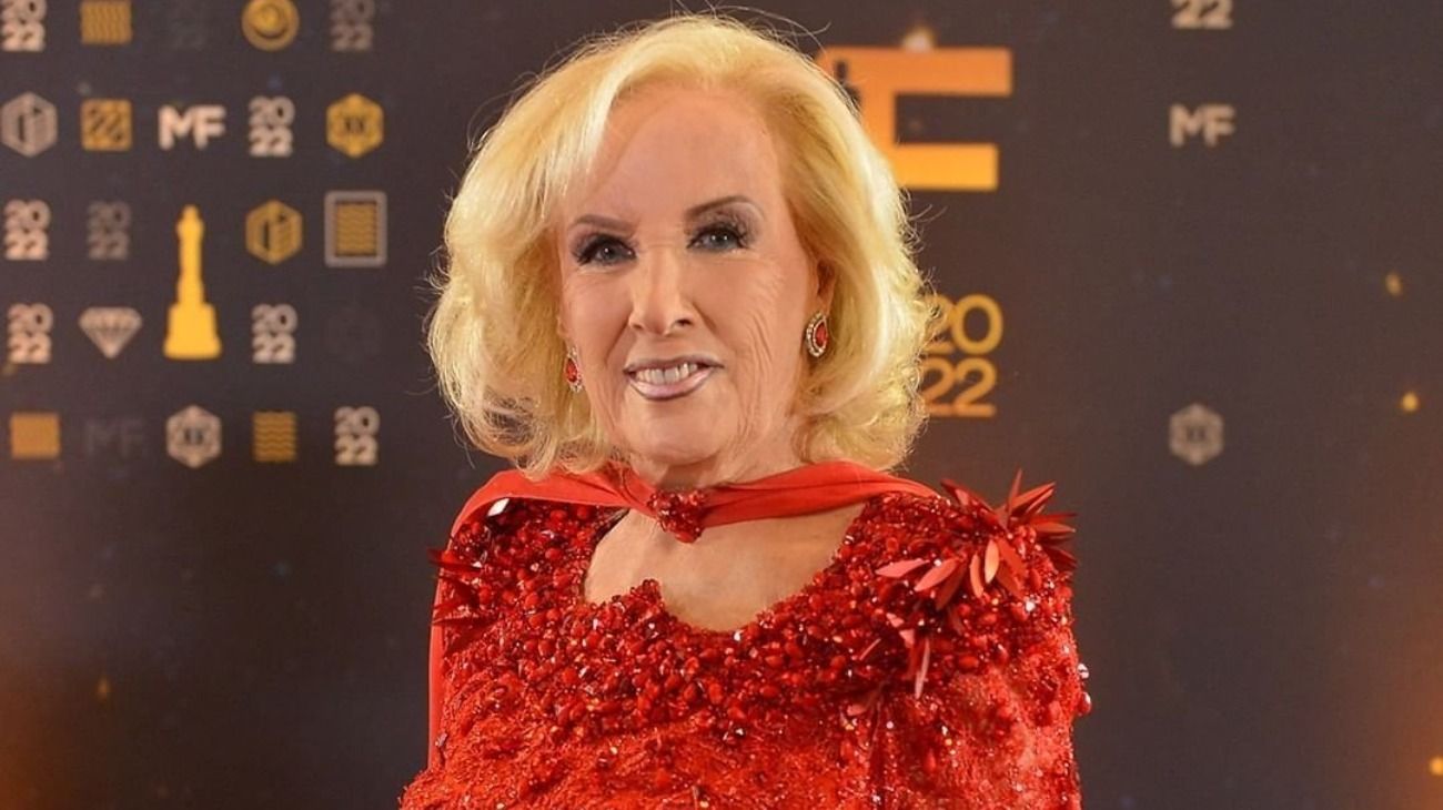 Mirtha Legrand, entre Nacho Viale y El Trece
