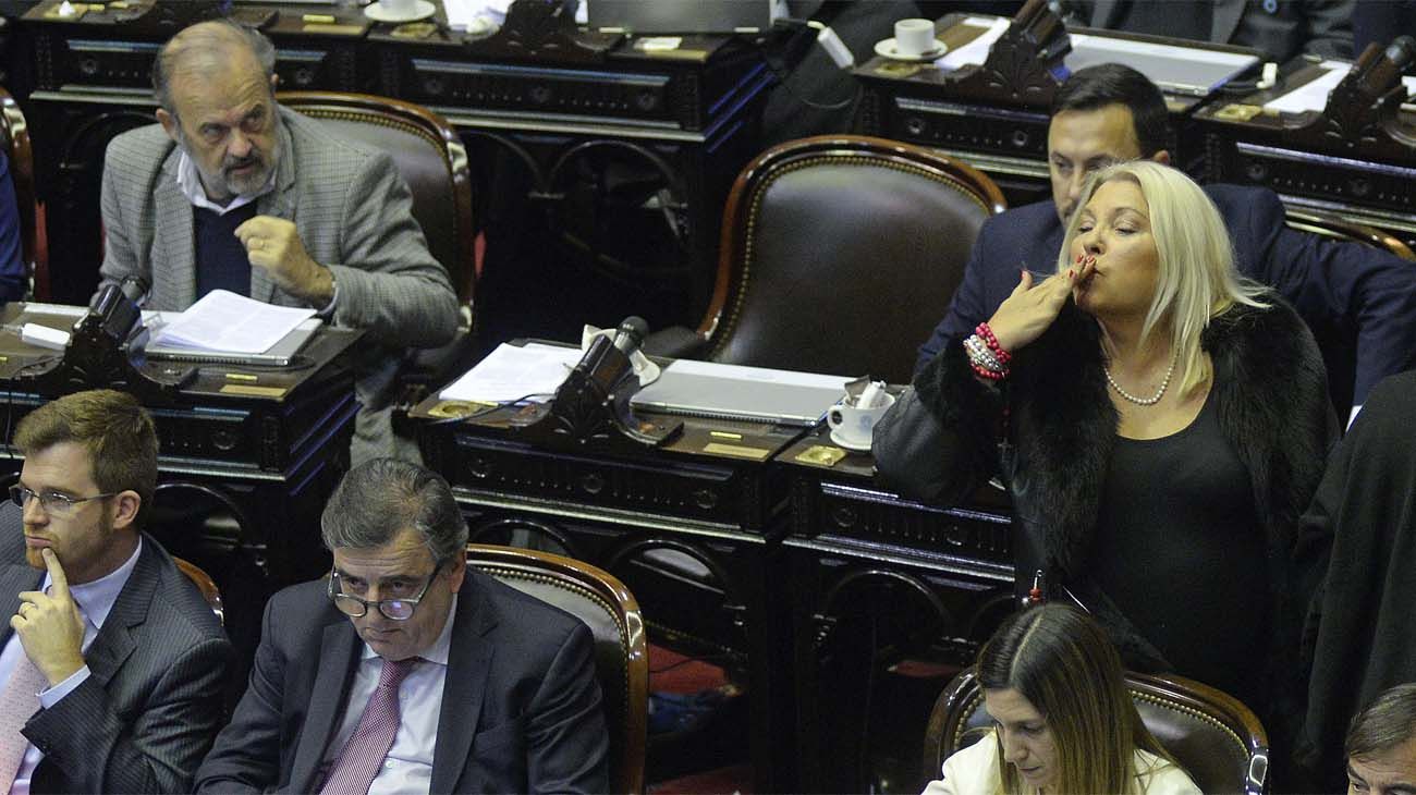 Elisa Carrió oscila entre el cálculo político y el daño al Gobierno: ¿puede romper Cambiemos?