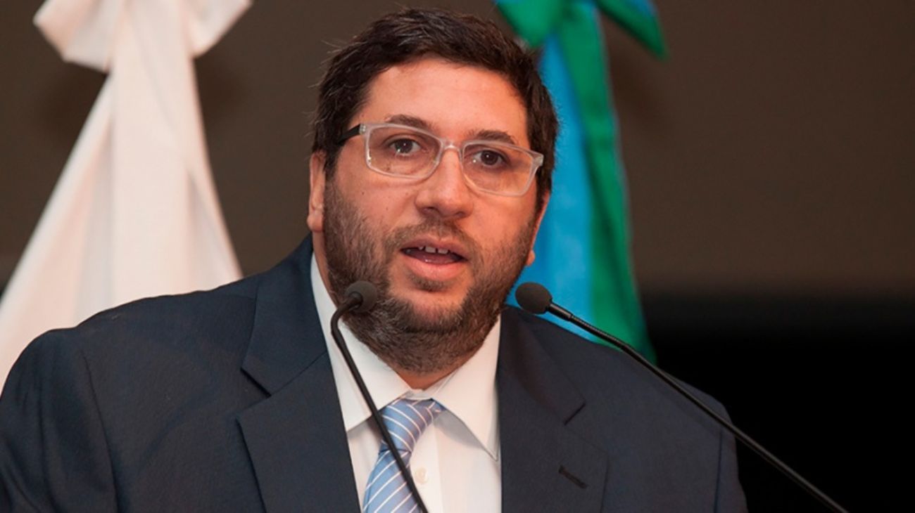¿Se va Manzur y llega Olmos a la jefatura de Gabinete?