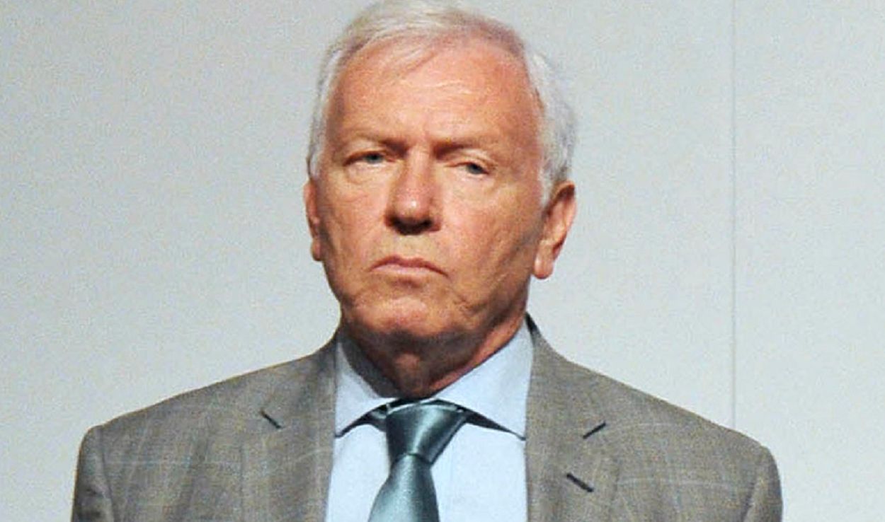 El juez Carlos Mahiques propuso sancionar como "falta grave" el diálogo entre jueces y periodistas