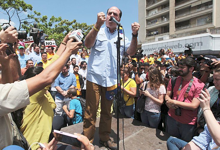 Petróleo y autogolpe