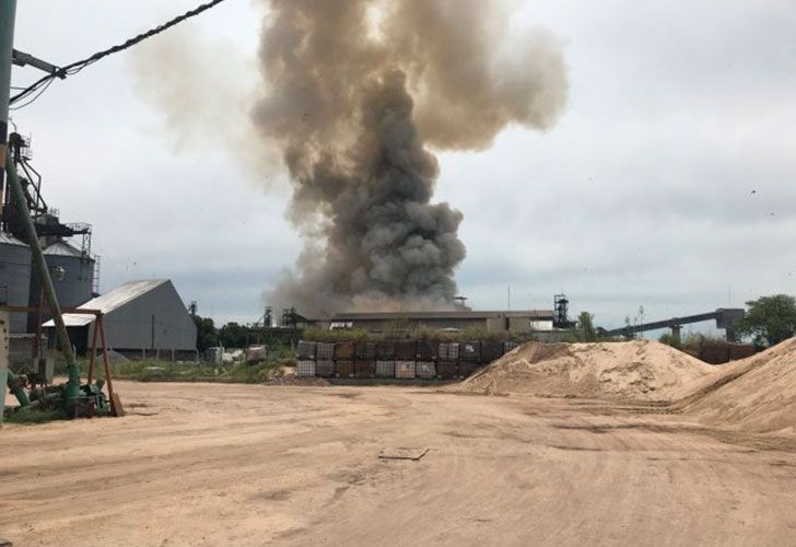Explotó una cerealera en San Lorenzo: un muerto y varios heridos
