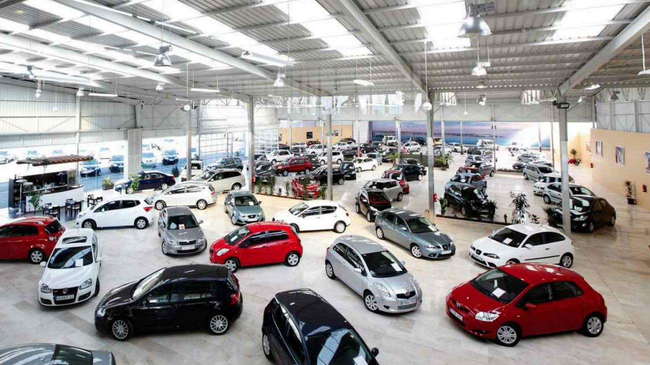 En noviembre, la venta de autos enfrentó la mayor caída desde 2002