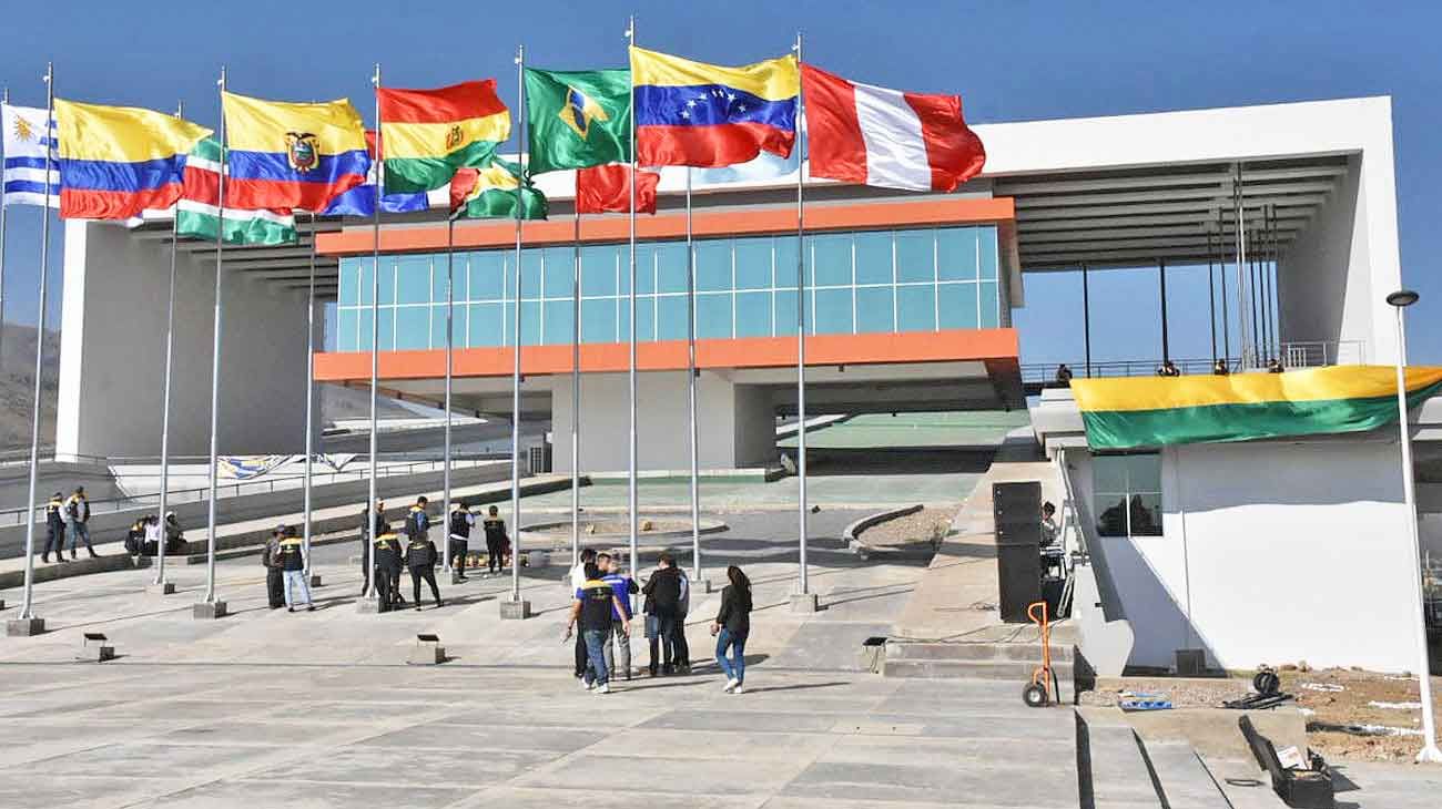 Desarmar el club de la pelea política