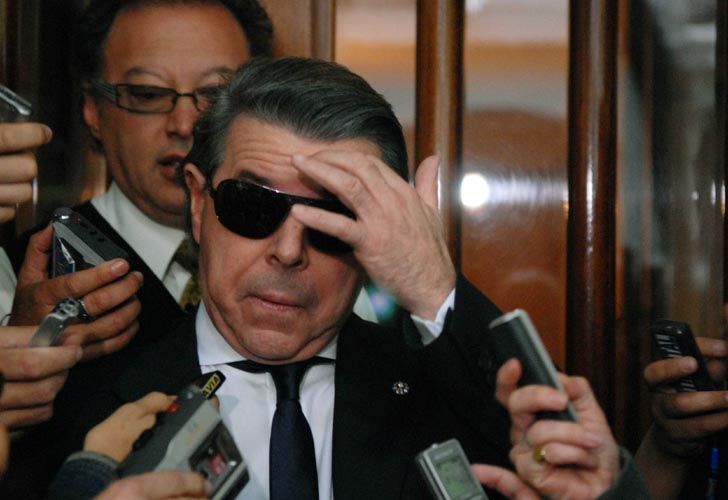 Oyarbide se compró un anillo de U$S 250.000