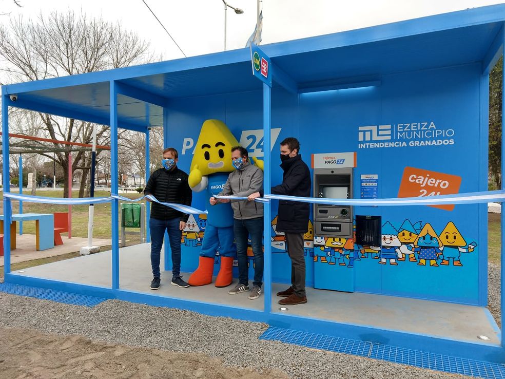 Instalan cajeros automáticos en barrios vulnerables