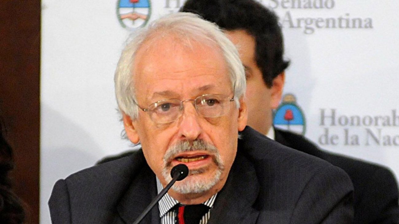 Vacunatorio VIP: Verbitsky pidió disculpas al CELS, y se fue de licencia