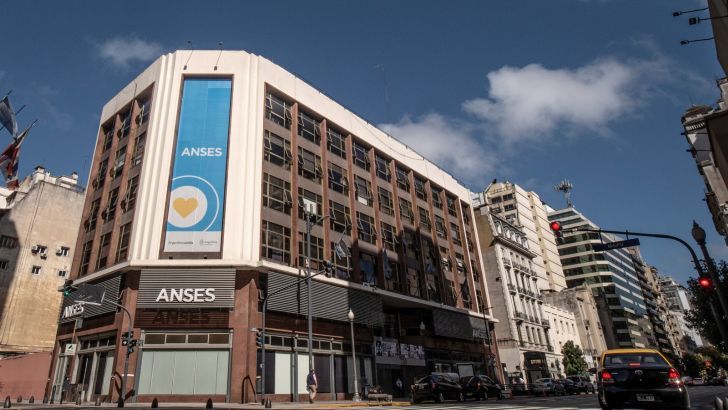 Cuándo cobro asignaciones de ANSES: pagos de hoy, jueves 18 de abril de 2024