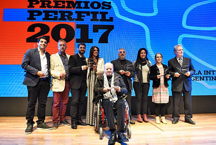 Perfil entregó los Premios a la Inteligencia y la Libertad de Expresión