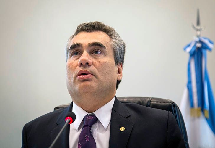 Vanoli advierte que la propuesta opositora para la deuda genera una fuerte pérdida del FGS