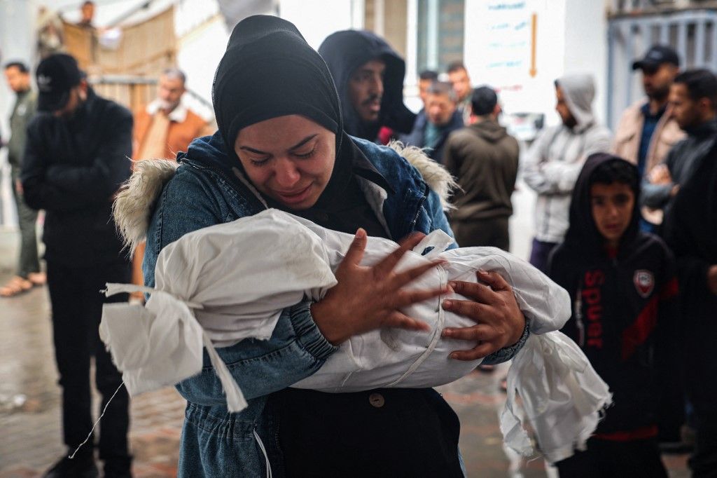 Gaza: encuentran en un hospital los cuerpos de 48 personas tras ataques de Israel