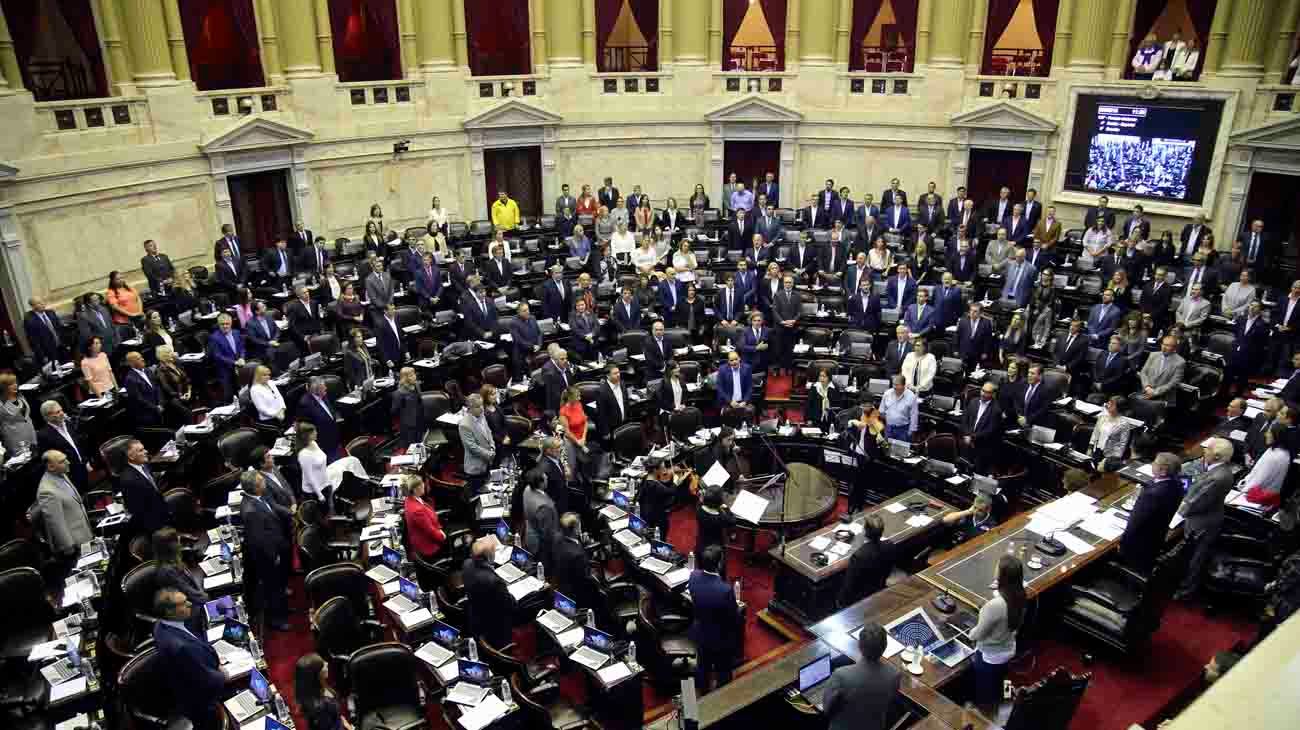 Cinco proyectos de ley para combatir la pobreza y la desocupación
