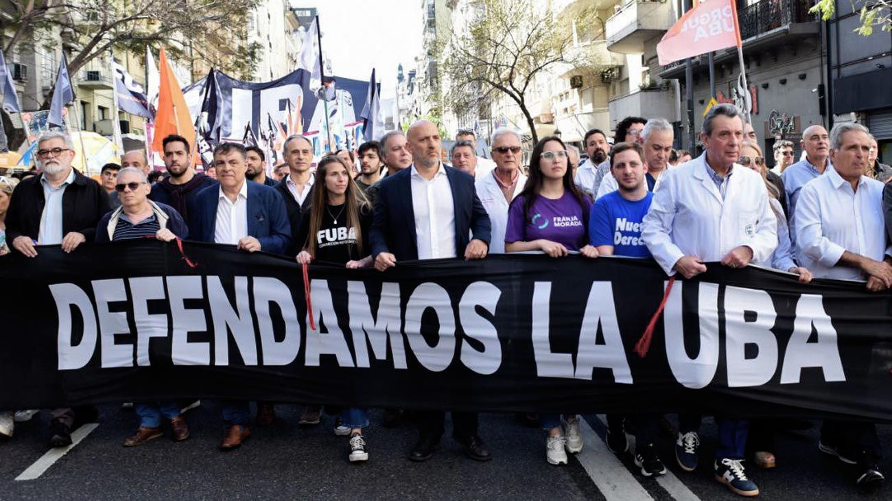 La motosierra, sobre las universidades nacionales