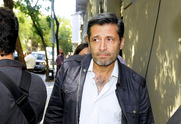 Santa María se defiende: "Apuntan a callar cualquier manifestación disidente"