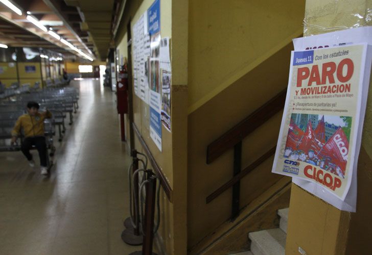 Médicos de hospitales públicos bonaerenses paran en reclamo de paritarias