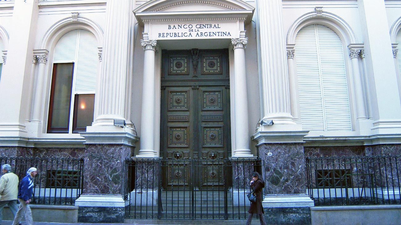A la hora de ahorrar, el 90% de la gente piensa en el efectivo