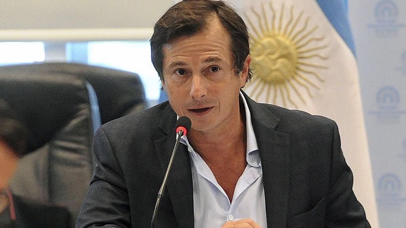 Por qué Lipovetzky firmó el documento de Vidal contra las reelecciones pero se abstuvo de votar
