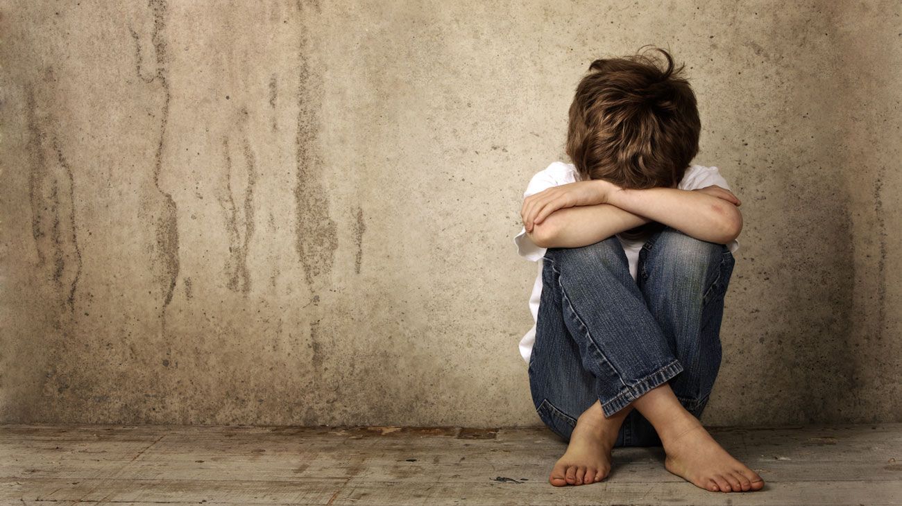 Bernal: detuvieron a una maestra que abusaba de su hijo discapacitado de 7 años