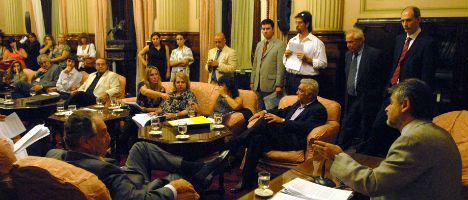 Con un voto PRO, los K lograron un cargo en el Congreso