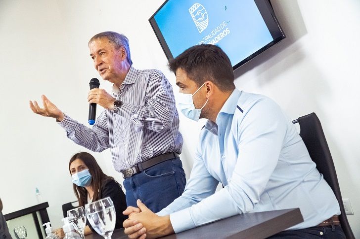 Schiaretti le baja el precio a reunión con Juez y De Loredo y convoca a todos los electos