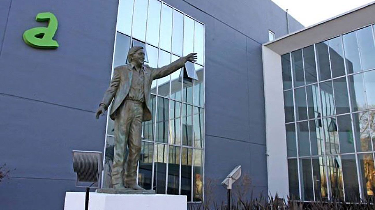 Cambiemos presentó un proyecto contra los "monumentos a la corrupción"