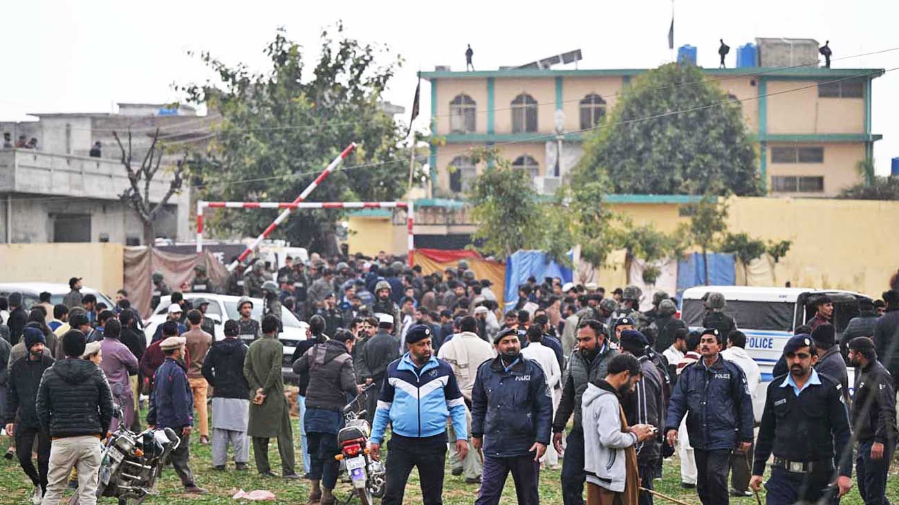 Pakistán: atentado suicida deja al menos 31 muertos y 130 heridos