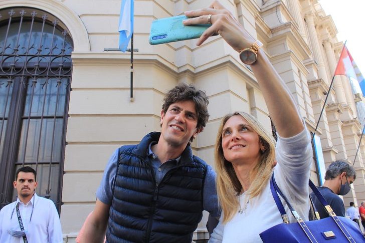 Los que festejaron que la diputada esté en Disney