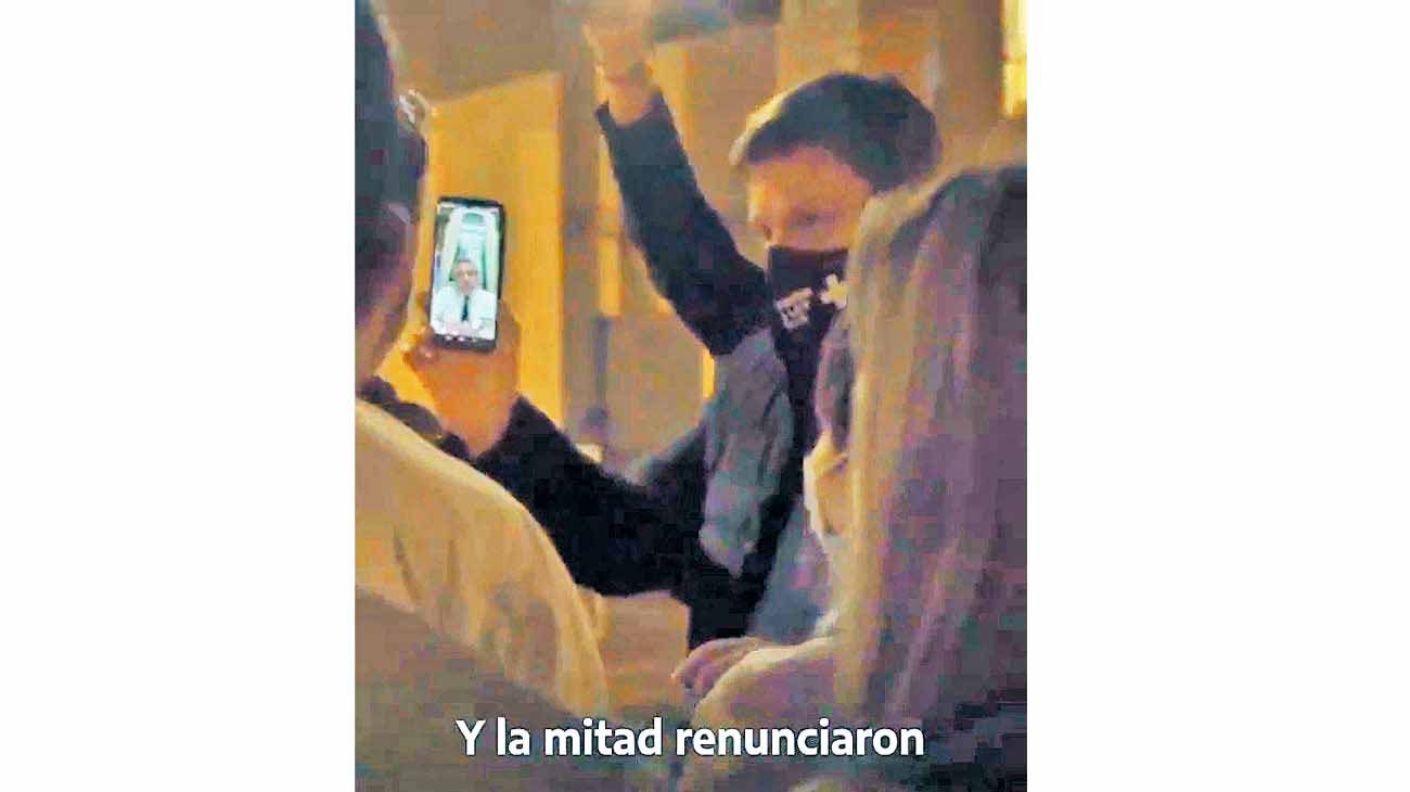 Tolosa Paz y Santoro al frente de una campaña en soledad