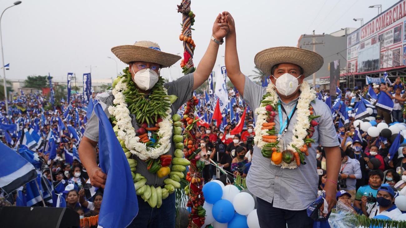 Bolivia elige presidente y el candidato de Evo Morales lidera las encuestas