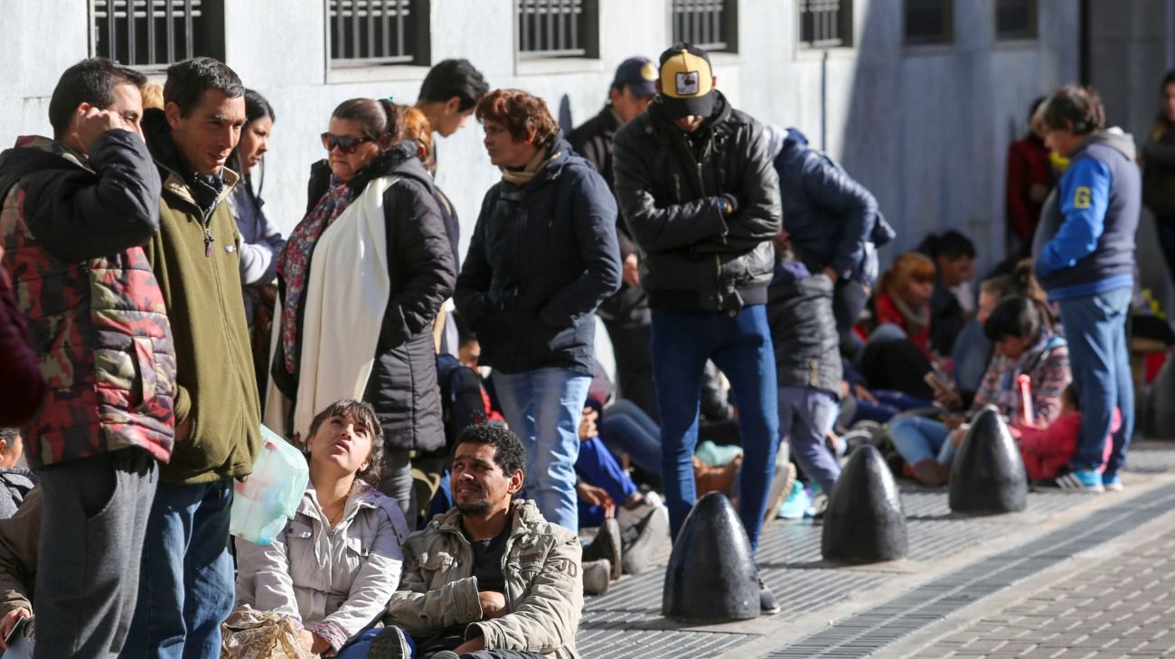 El pesimismo de los argentinos sobre el futuro del país no cambia ni con las elecciones