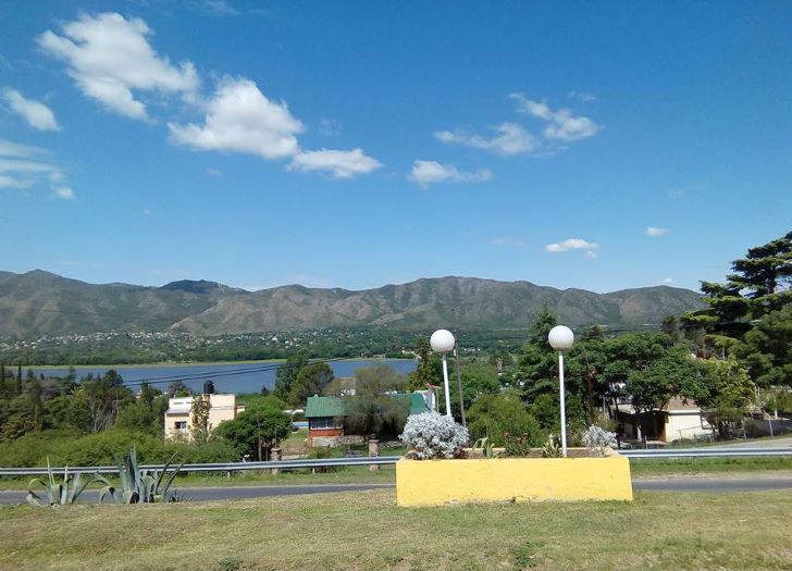 Padre e hijo acusados de asesinar a golpes a un hombre en Villa Parque Síquiman