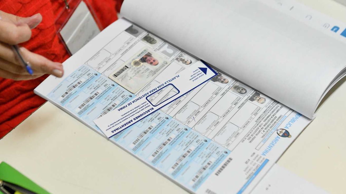 Elecciones en CABA 2025: ¿se puede renunciar a ser autoridad de mesa?