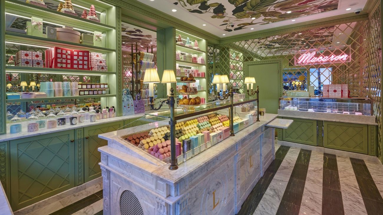 La crisis por el coronavirus llegó a los macarons: ponen en venta la Maison Ladurée