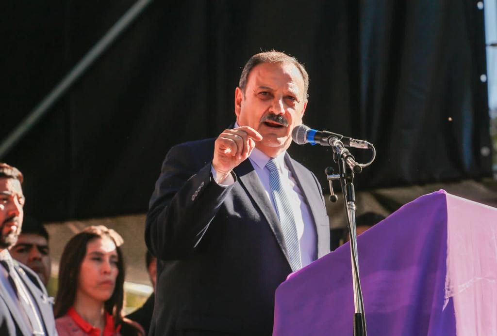 El corazón le dio un susto al gobernador Ricardo Quintela: dolor precordial e internación de urgencia