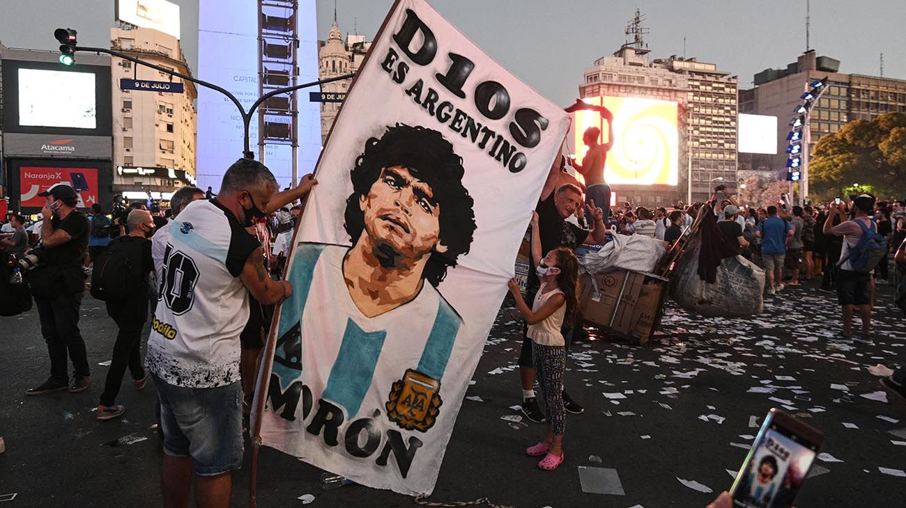 Muerte de Maradona: el país prepara un adiós masivo en la Casa Rosada