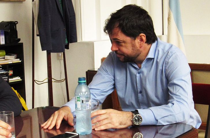 Valentín Díaz Gilligan renunció pero dejó un pariente con un cargo en el Estado