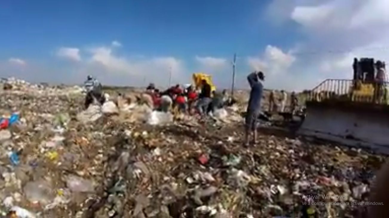 Imágenes del hambre: la disputa por la basura en un relleno sanitario de Corrientes