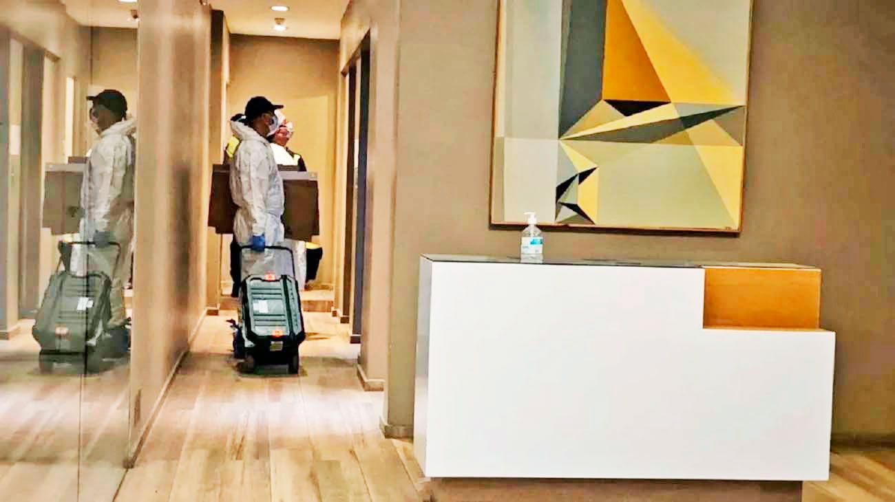 Asesinó a su novia, envió fotos y se arrojó al vacío
