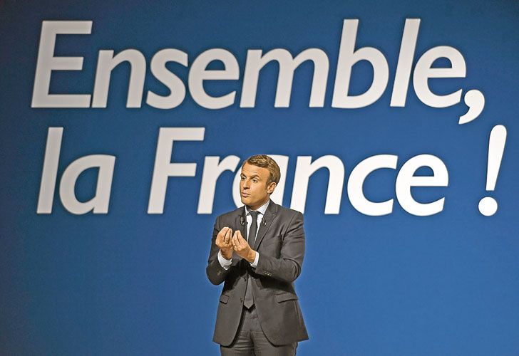 Macron se encamina con pies de barro hacia el Elíseo
