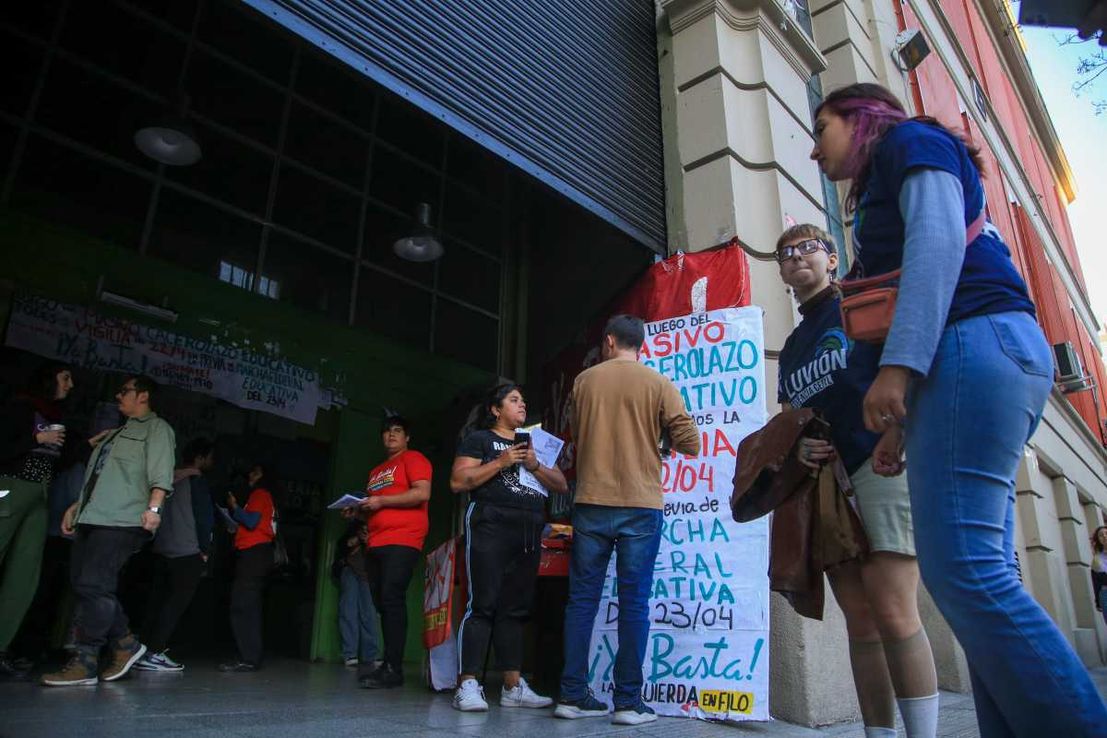 Arancelamiento universitario y la inconsistencia del anuncio: ¿pueden los extranjeros no residentes estudiar en la Argentina?