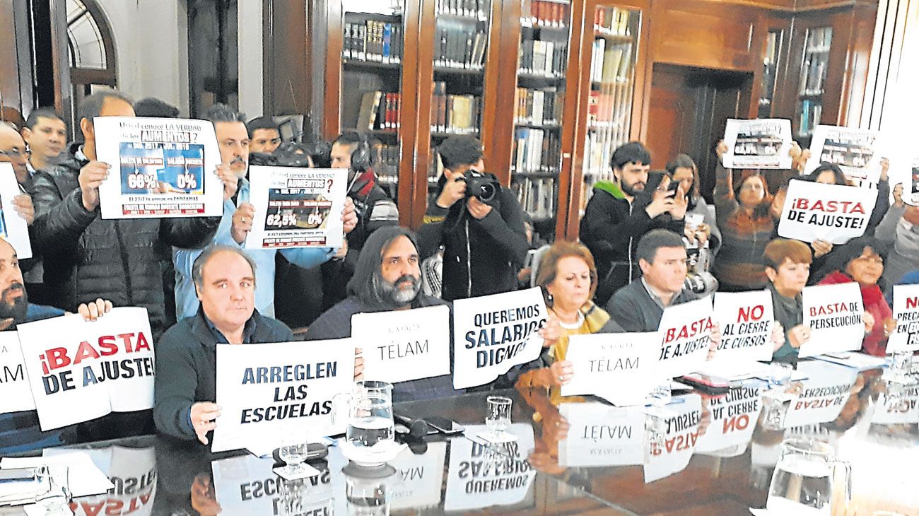 Dictan conciliación obligatoria ante el paro docente
