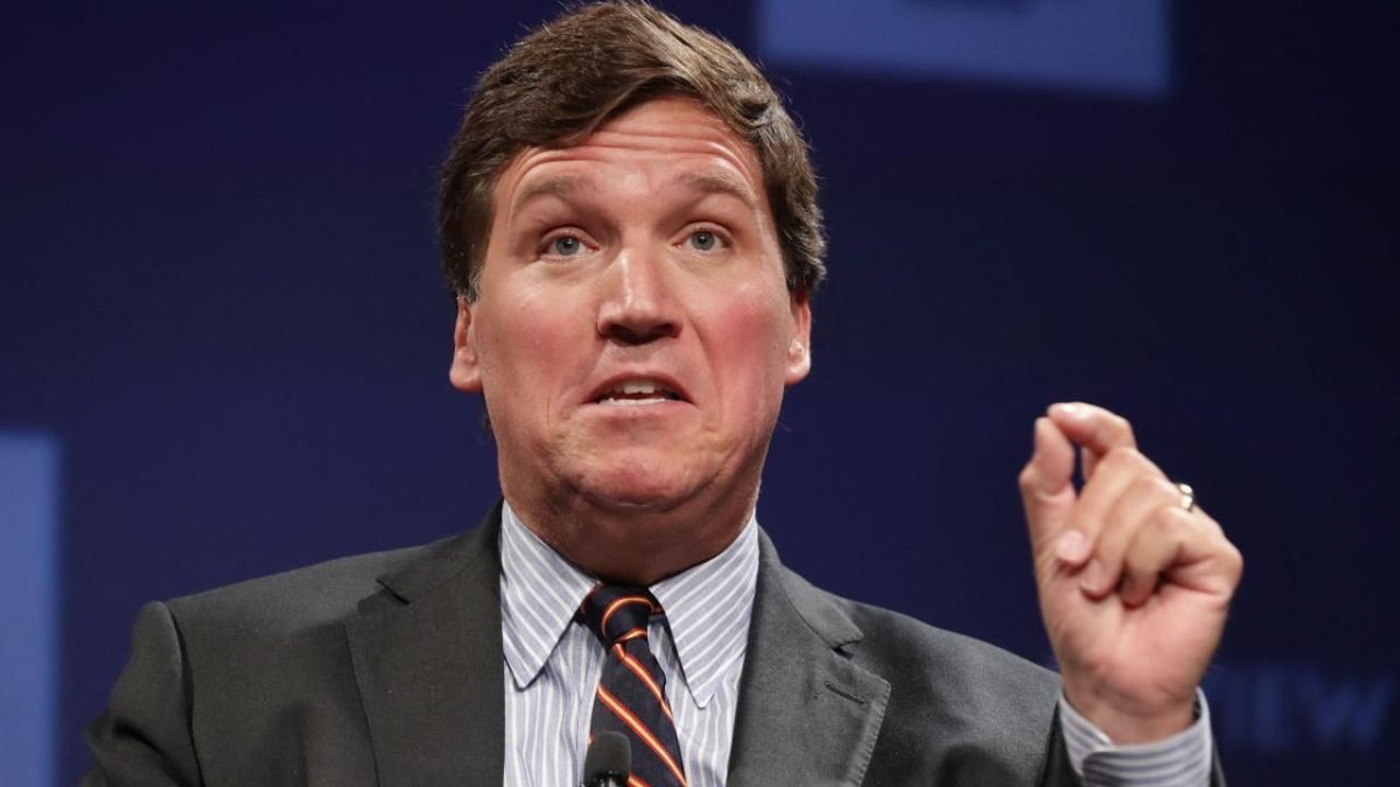 El presentador Tucker Carlson, cercano a Trump, entrevistará a Vladimir Putin en Rusia