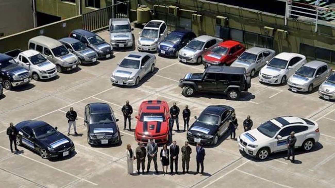 Campos, mansiones y coches de lujo: los bienes narcos secuestrados que nadie quiere comprar