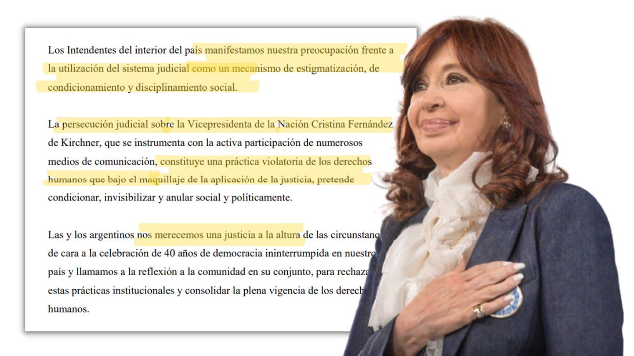 Más de 500 intendentes protestaron por la "persecución judicial" contra Cristina Kirchner