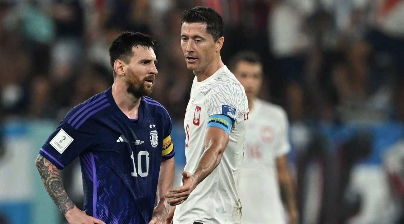 No quedó en la cancha: Robert Lewandowski reveló su charla con Lionel Messi durante el partido Argentina-Polonia
