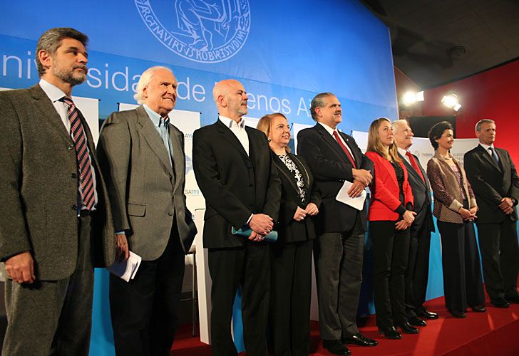 Furcios, chistes y sorpresas del debate en la UBA