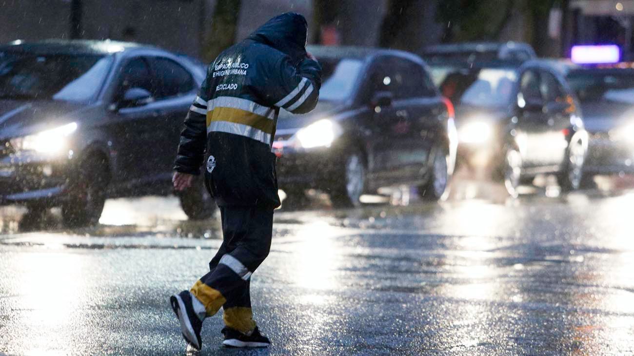 La primavera llega a Buenos Aires con calor y algunas tormentas: cuándo comienzan