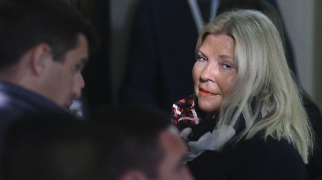 El "muy poco alentador" informe de Carrió sobre el estado de 100 causas de corrupción
